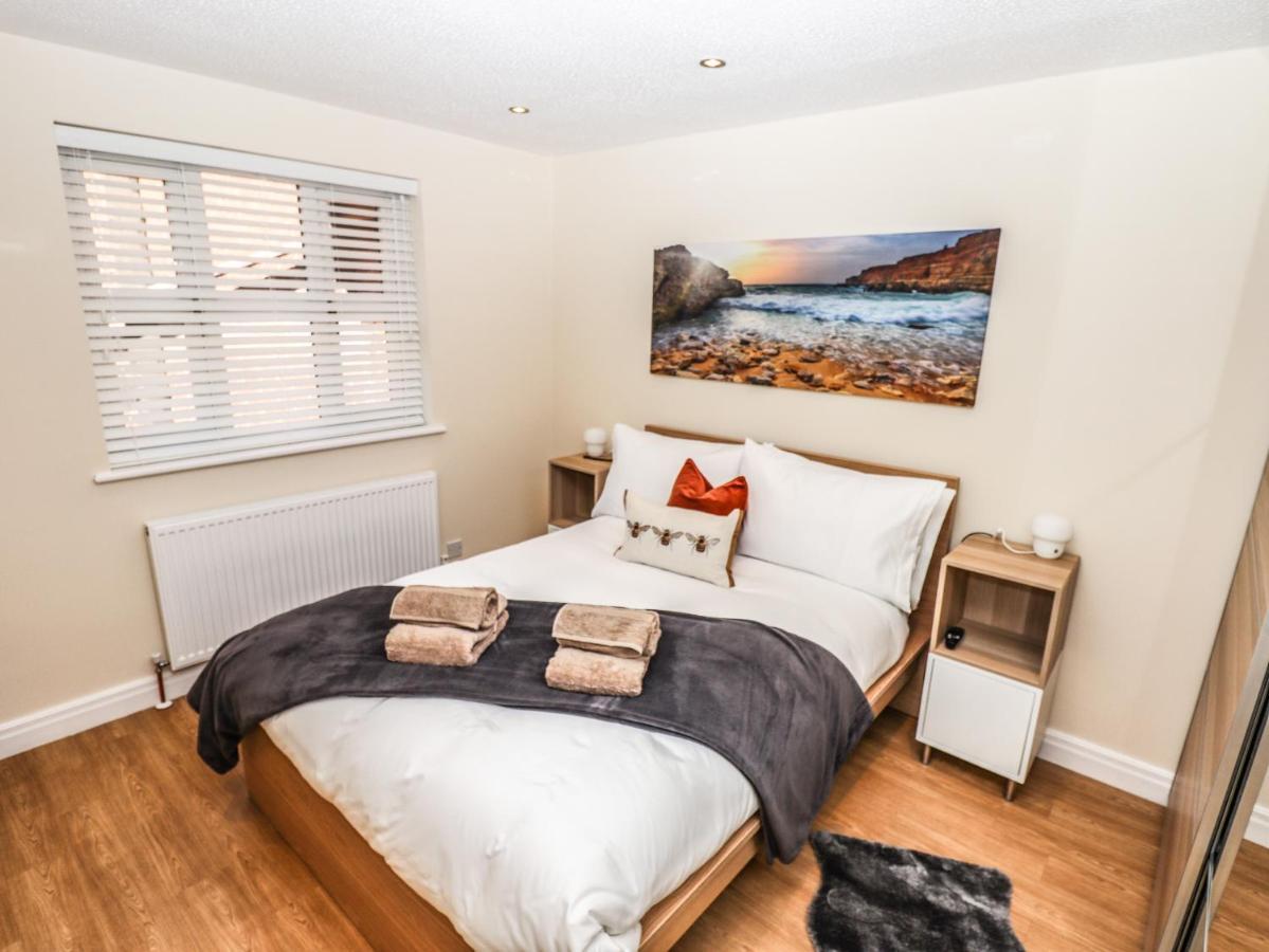 3 Rothbury Place Литам Сент Аннс Екстериор снимка