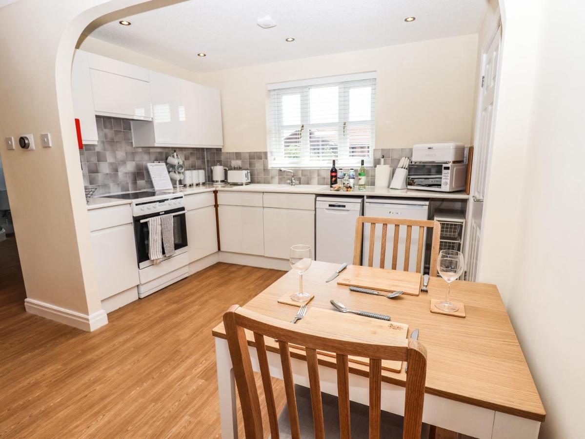 3 Rothbury Place Литам Сент Аннс Екстериор снимка