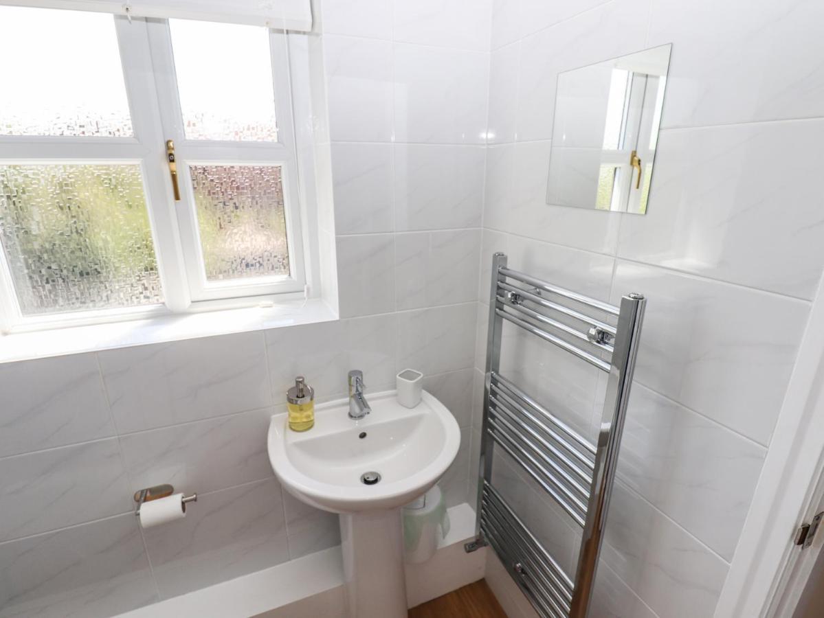 3 Rothbury Place Литам Сент Аннс Екстериор снимка